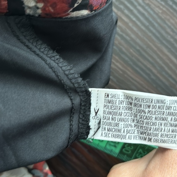 Forever 21 pleated satin midi skirt sz S - Picture 9 of 9